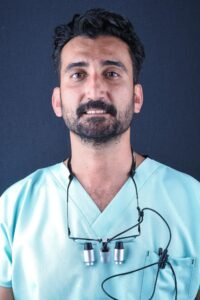 Dr. Dt. Mustafa Solmazgül — Dent Denge kurucu hekimi